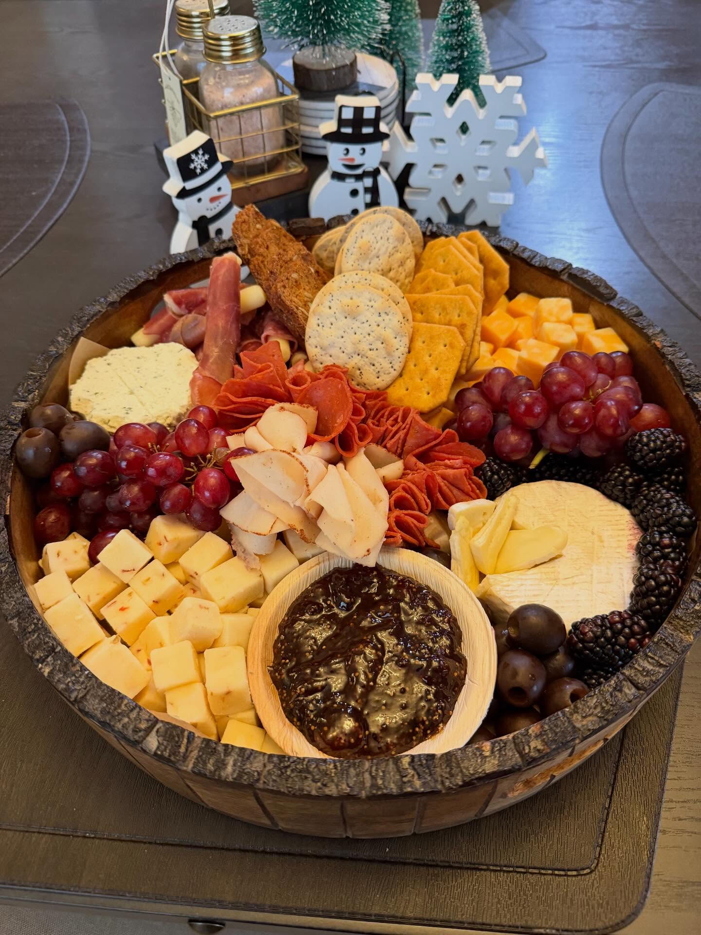 How to Choose the Perfect Charcuterie Board for Your Event